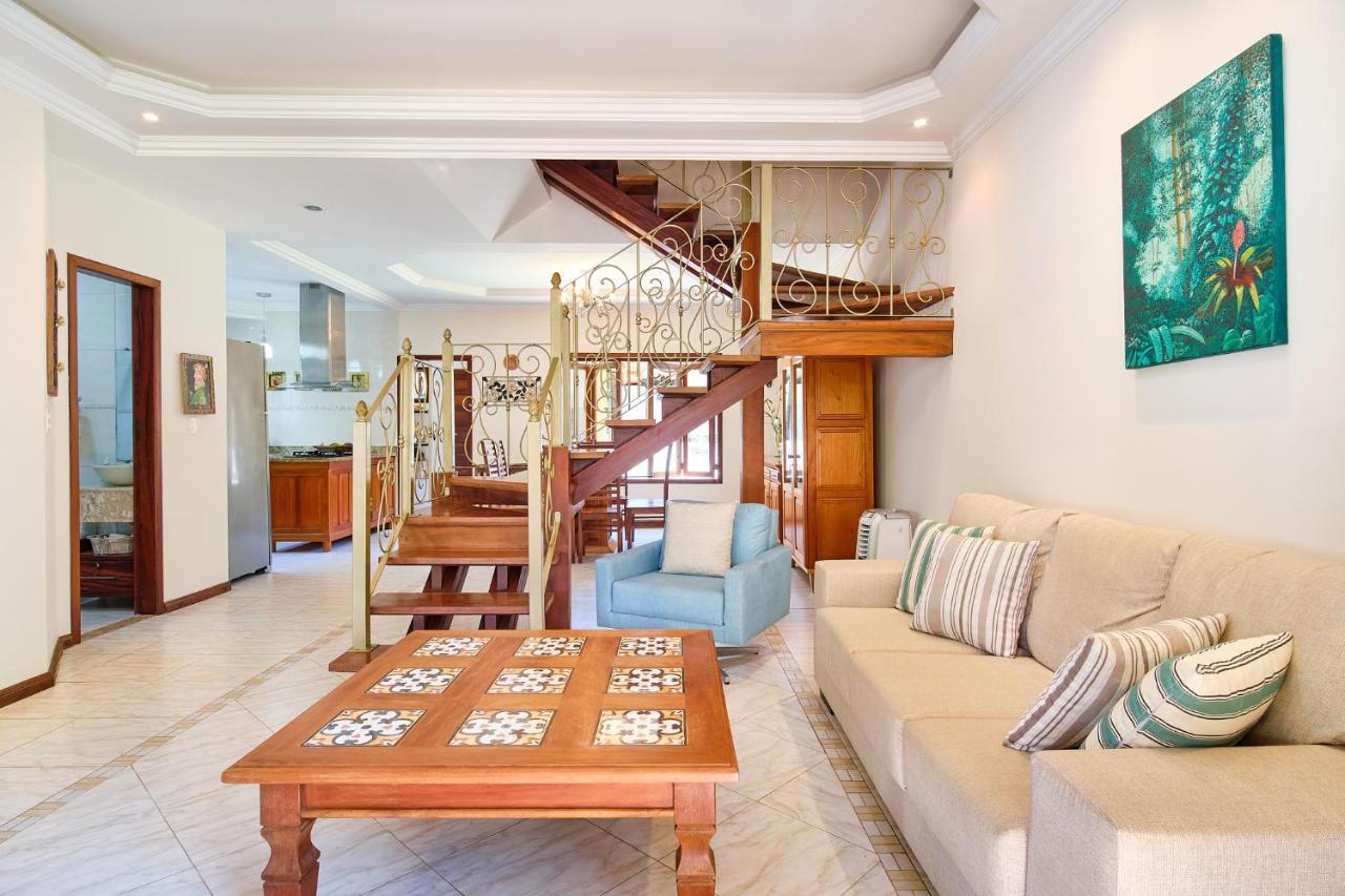 Casa Petunia Com Ar E Piscina Perto Do Centro Βίλα Παρατί Εξωτερικό φωτογραφία