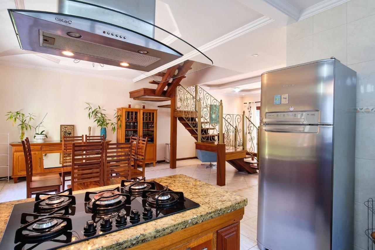 Casa Petunia Com Ar E Piscina Perto Do Centro Βίλα Παρατί Εξωτερικό φωτογραφία